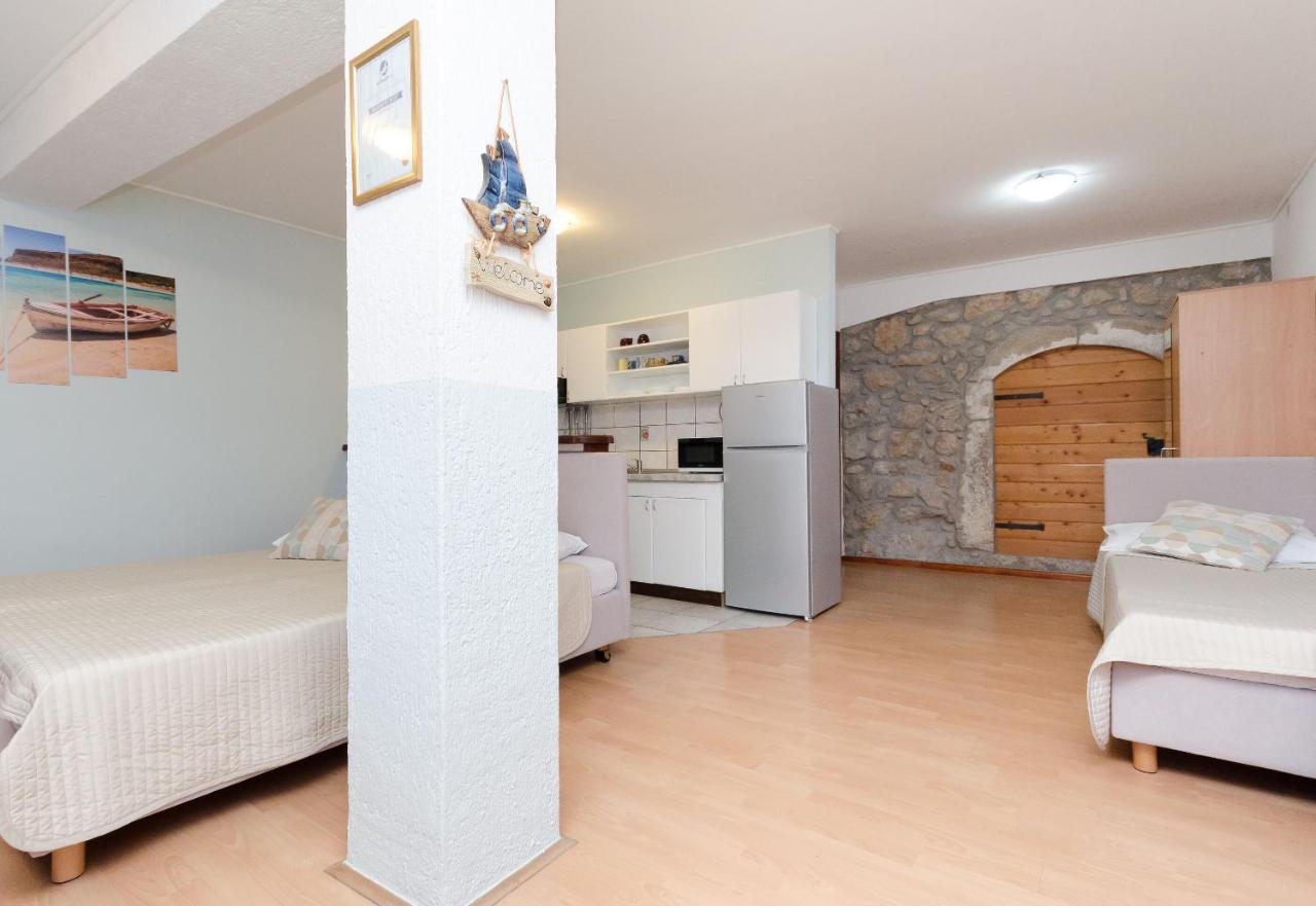 Apartment Goran Нови Винодолски Екстериор снимка